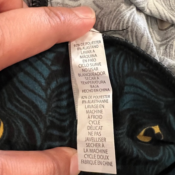 LuLaRoe One Size Leggings• Peacock Feather 🪶 Print 🖤💛🩵 - Picture 5 of 6